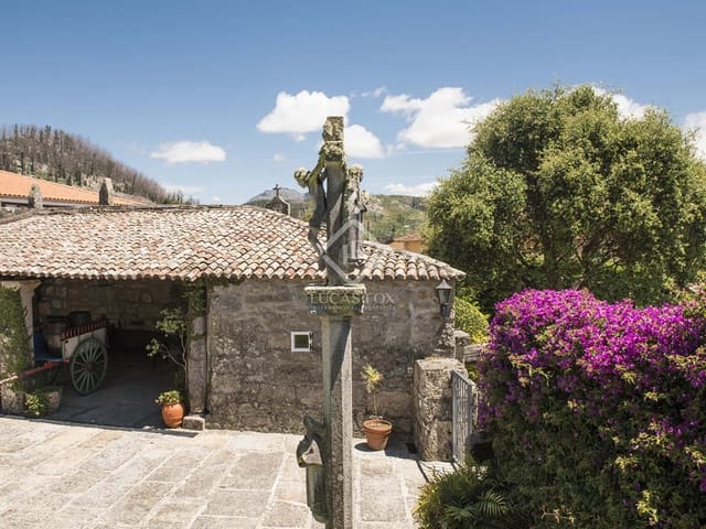 7 Zimmer Villa zu verkaufen in Nigrán mit Pool Garage - 1.700.000 € (Ref: 7182844)