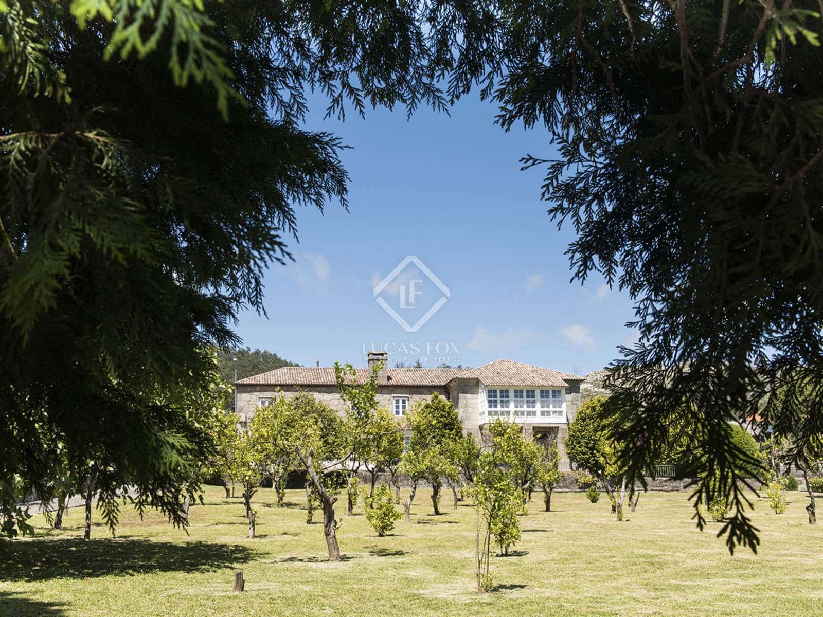 7 soveværelse Villa til salg i Nigran med swimmingpool garage - € 1.700.000 (Ref: 7182844)