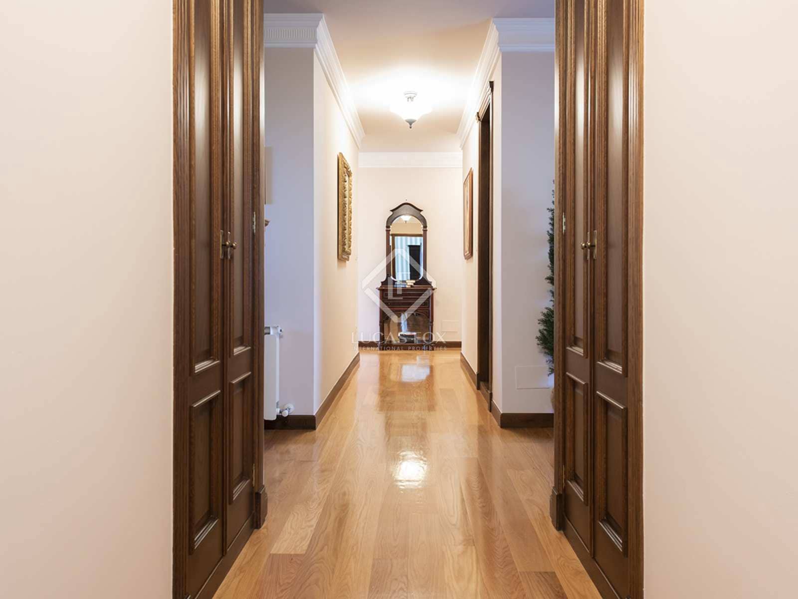 4 soveværelse Villa til salg i Gondomar med swimmingpool garage - € 750.000 (Ref: 7182849)