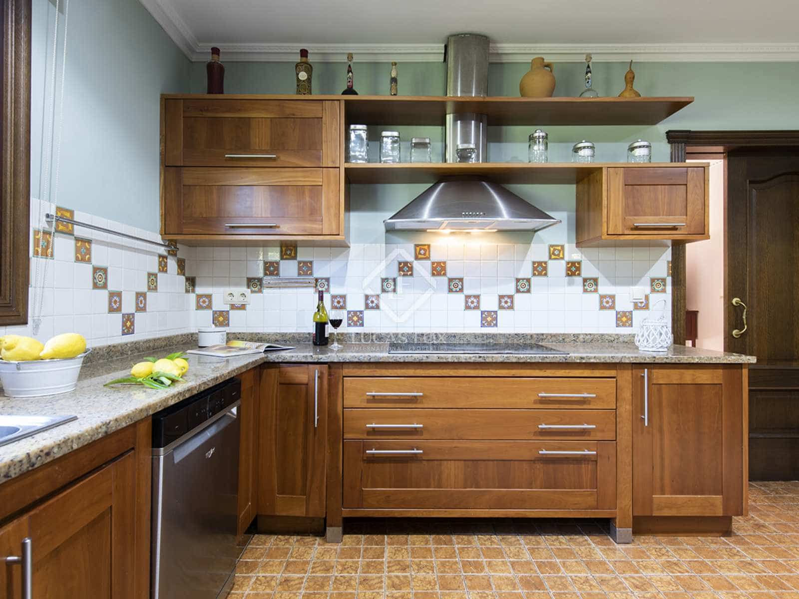 4 soveværelse Villa til salg i Gondomar med swimmingpool garage - € 750.000 (Ref: 7182849)