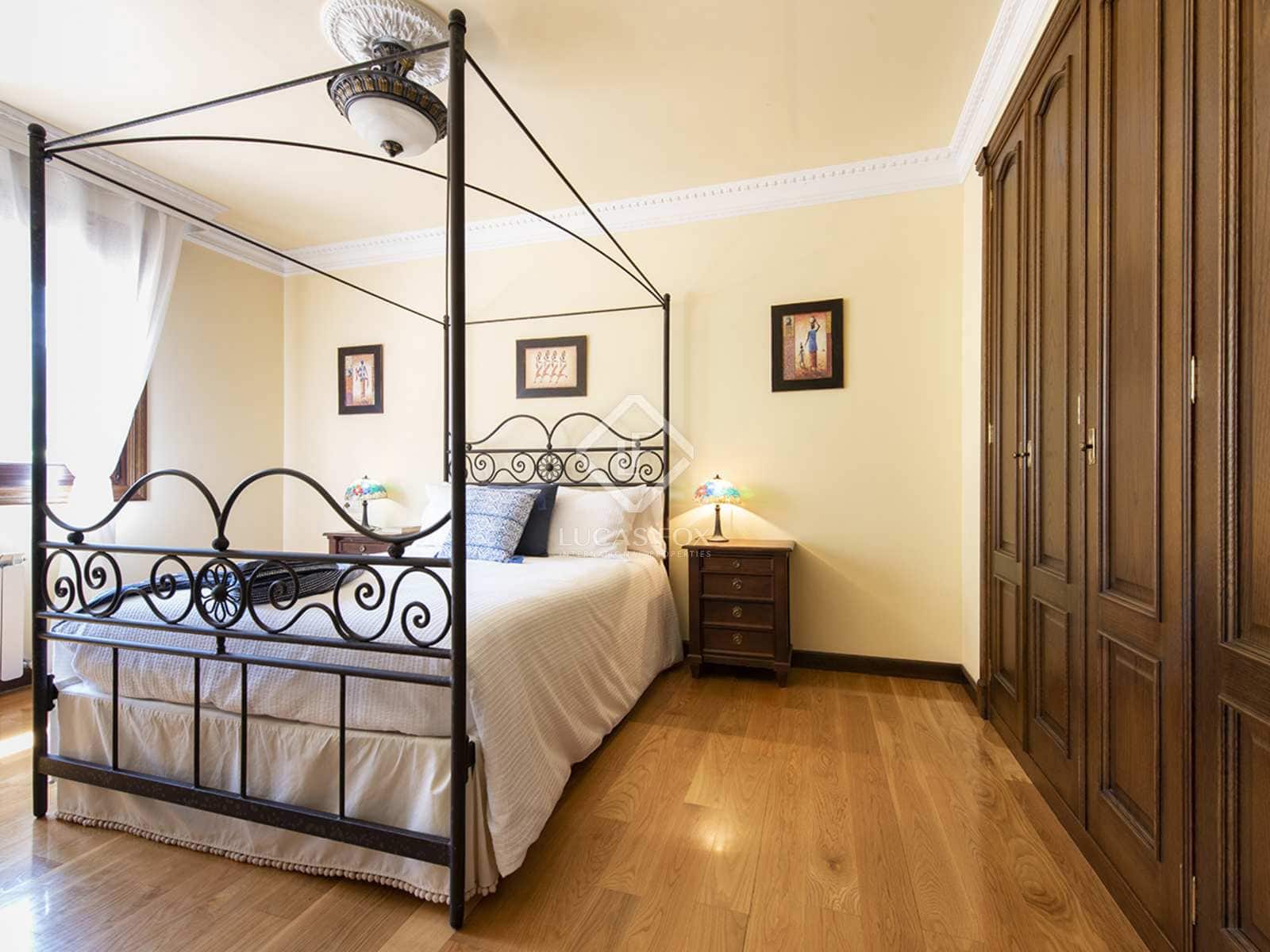 4 soveværelse Villa til salg i Gondomar med swimmingpool garage - € 750.000 (Ref: 7182849)