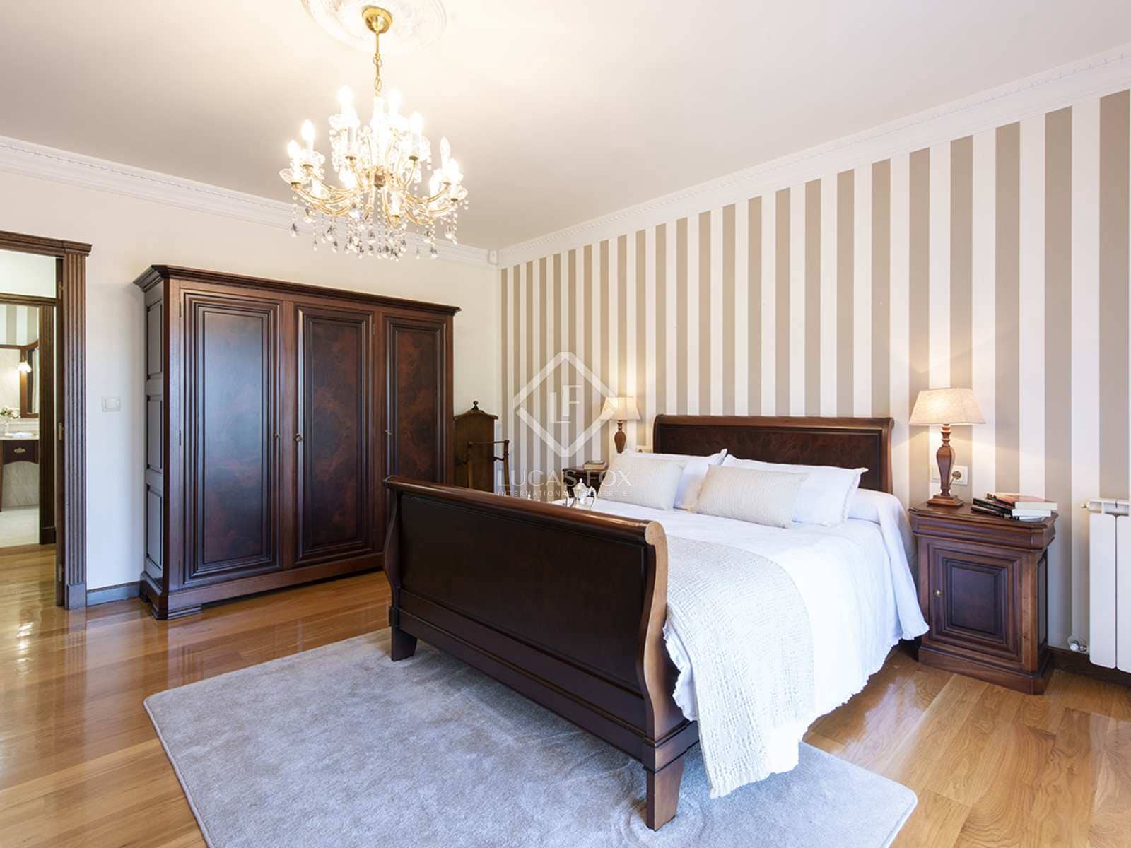 4 soveværelse Villa til salg i Gondomar med swimmingpool garage - € 750.000 (Ref: 7182849)