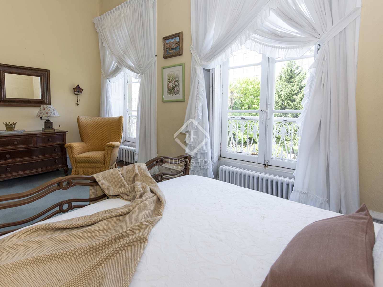 5 sovrum Villa till salu i O Porrino med garage - 1 850 000 € (Ref: 7182852)