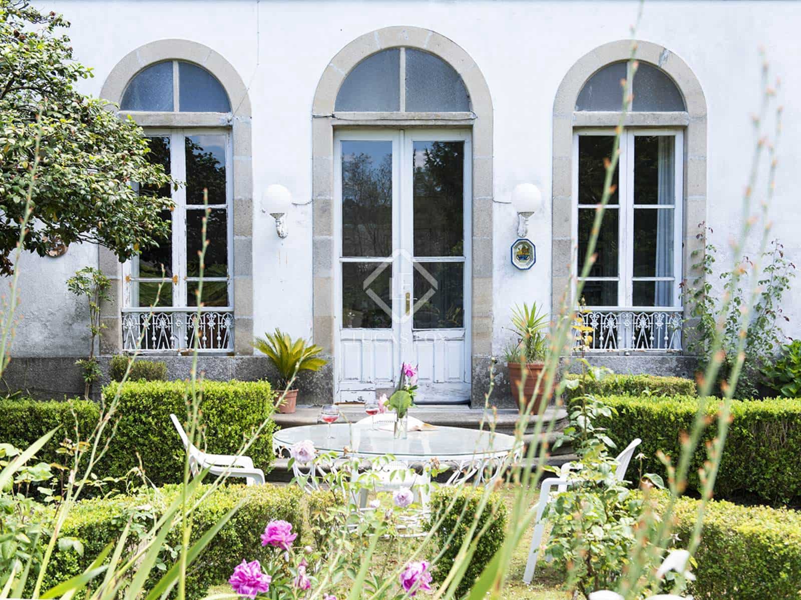 5 sovrum Villa till salu i O Porrino med garage - 1 850 000 € (Ref: 7182852)