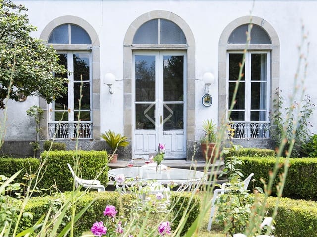 5 soverom Villa til salgs i O Porriño med garasje - € 1 850 000 (Ref: 7182852)