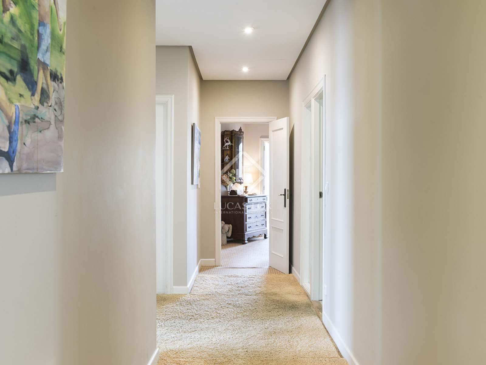 Apartamento de 4 habitaciones en Vigo en venta - 1.200.000 € (Ref: 7182863)