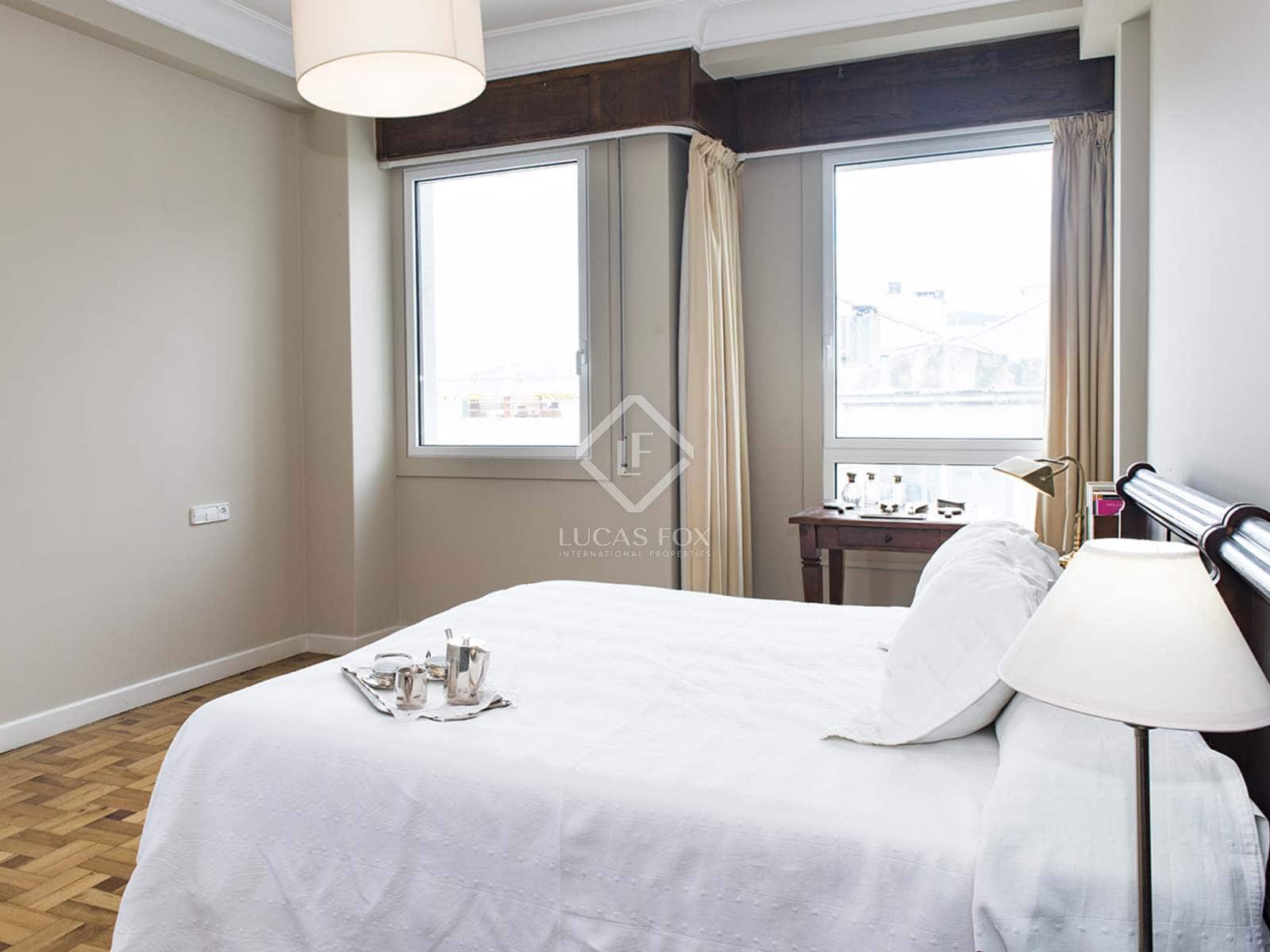 Apartamento de 4 habitaciones en Vigo en venta - 1.200.000 € (Ref: 7182863)