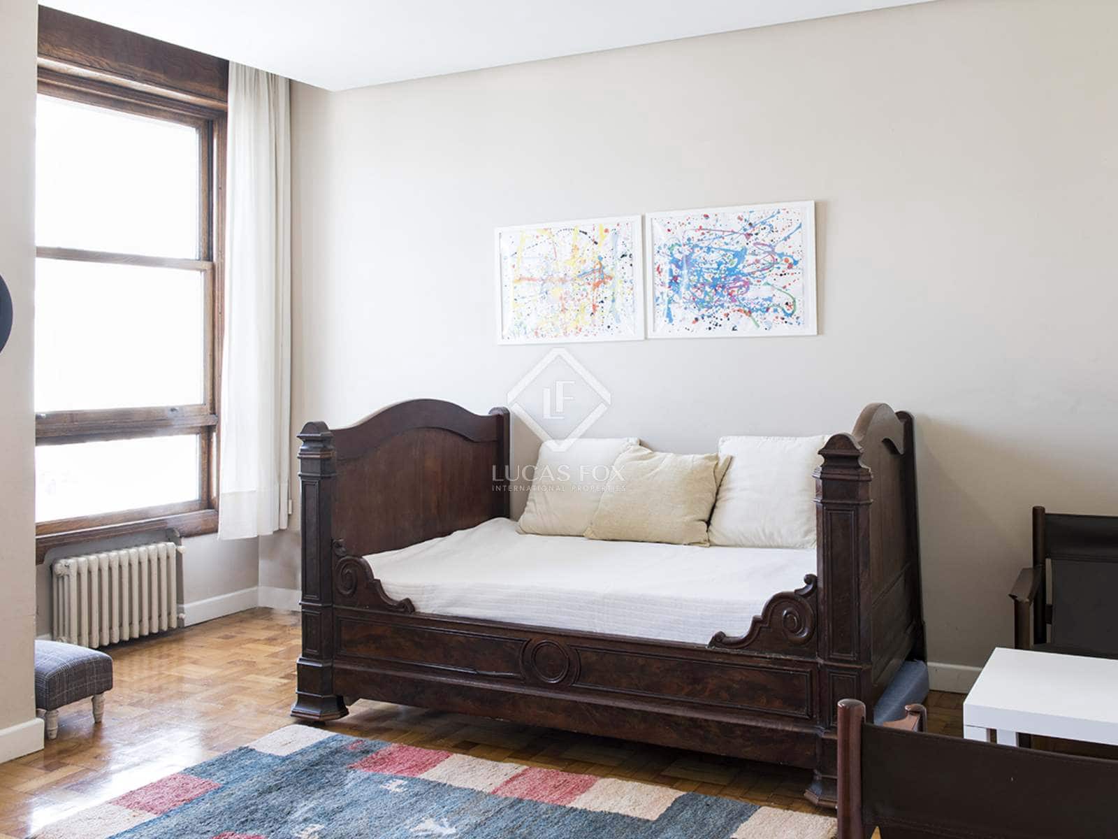 Apartamento de 4 habitaciones en Vigo en venta - 1.200.000 € (Ref: 7182863)