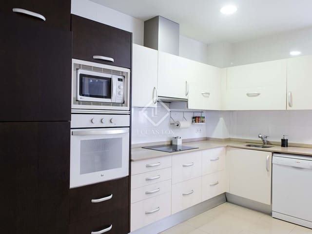 4 bedroom Apartment for sale in Vigo - € 1,200,000 (Ref: 7182863)