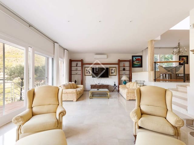 7 chambre Villa/Maison à vendre à Castelldefels avec piscine garage - 1 900 000 € (Ref: 7200125)