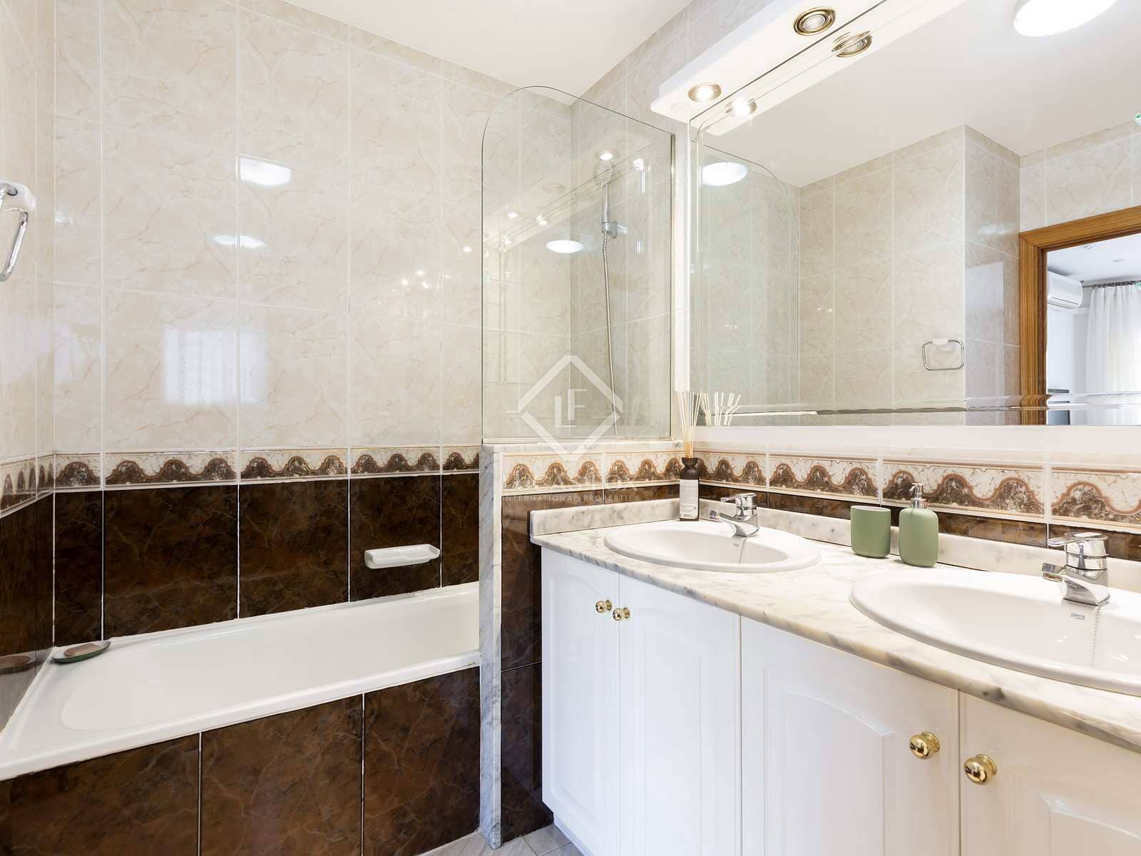 7 bedroom Villa for sale in Castelldefels with pool garage - € 1,900,000 (Ref: 7200125)