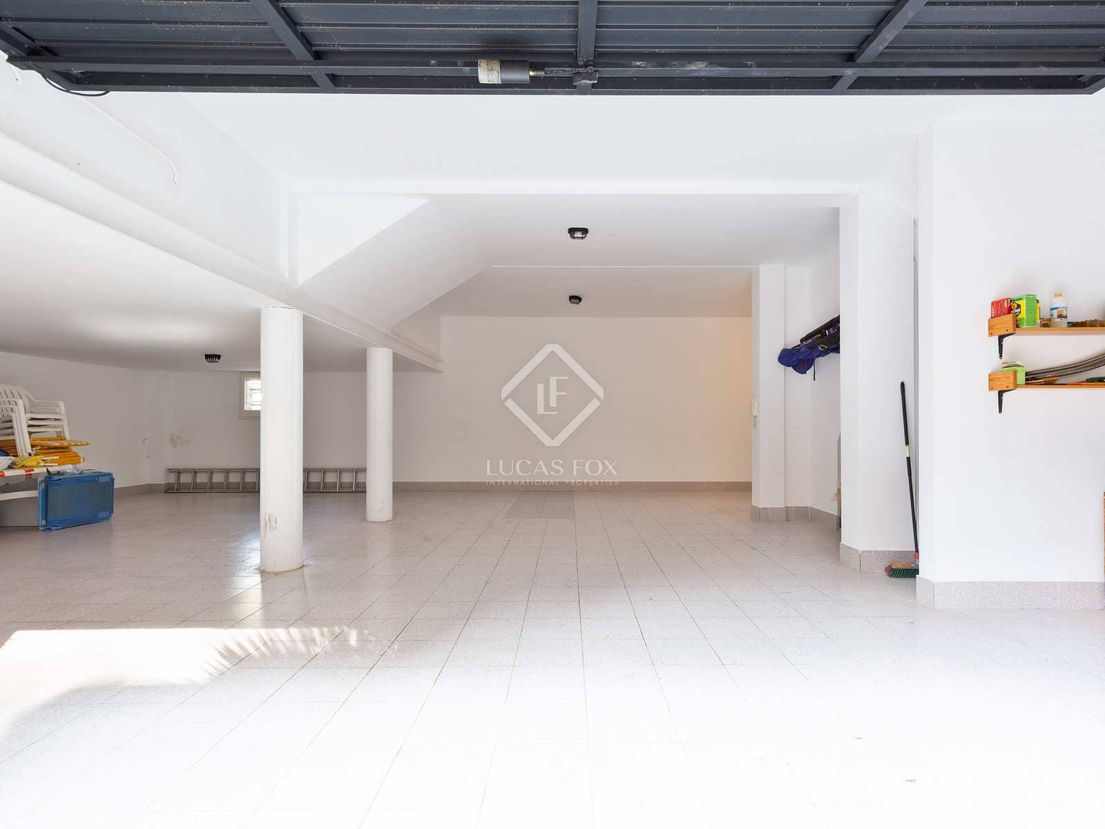 7 bedroom Villa for sale in Castelldefels with pool garage - € 1,900,000 (Ref: 7200125)