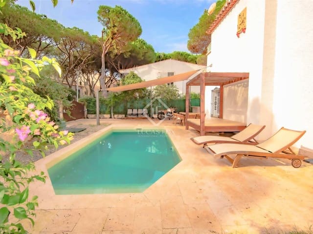 4 Zimmer Villa zu verkaufen in Platja d'Aro, Castell-Platja d'Aro mit Pool Garage - 1.300.000 € (Ref: 7215566)