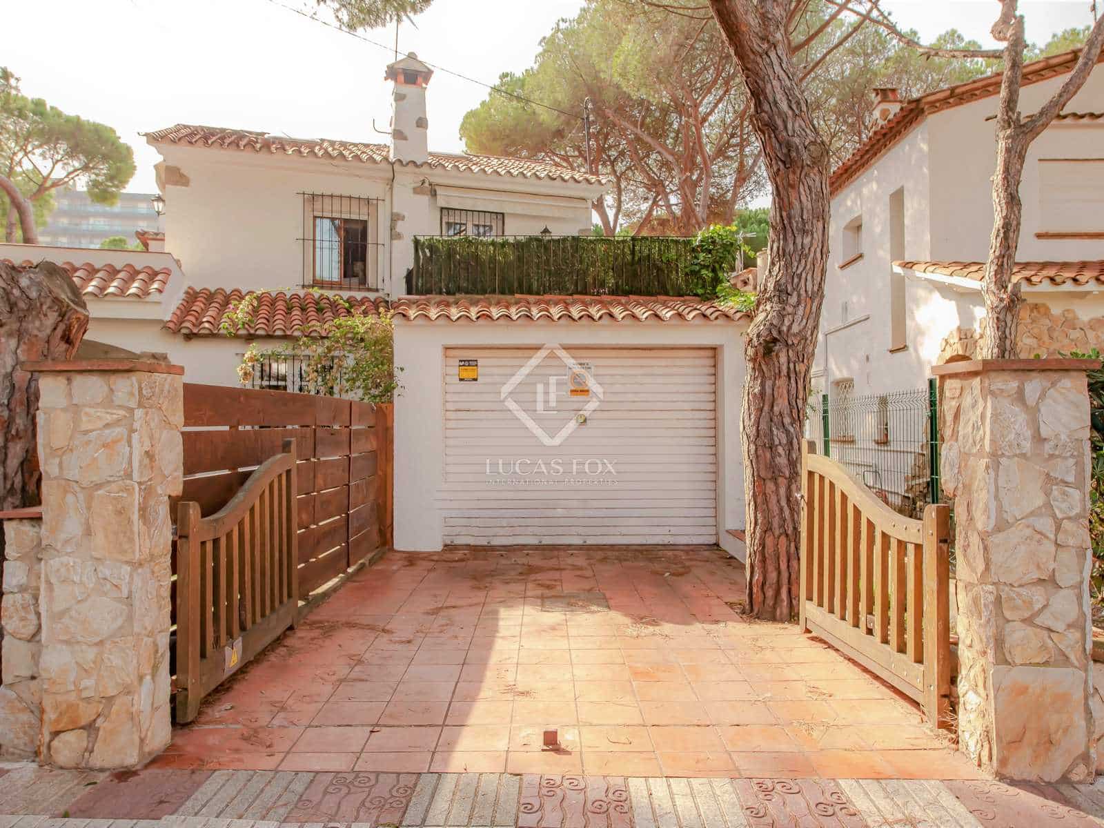 4 slaapkamer Villa te koop in Platja d'Aro met zwembad garage - € 1.300.000 (Ref: 7215566)