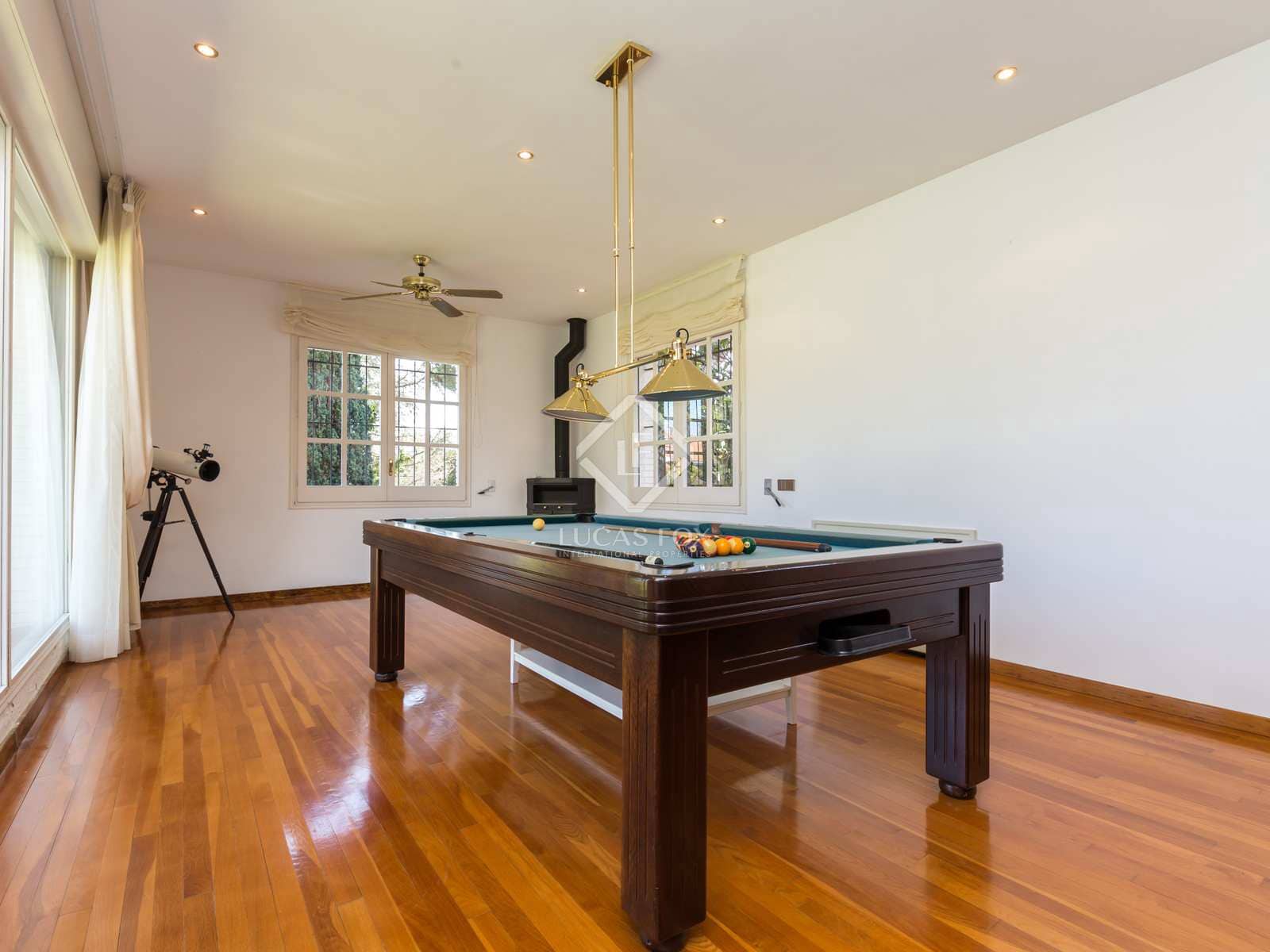 9 soveværelse Finca/Landehus til salg i Sant Just Desvern med swimmingpool garage - € 9.700.000 (Ref: 7225497)