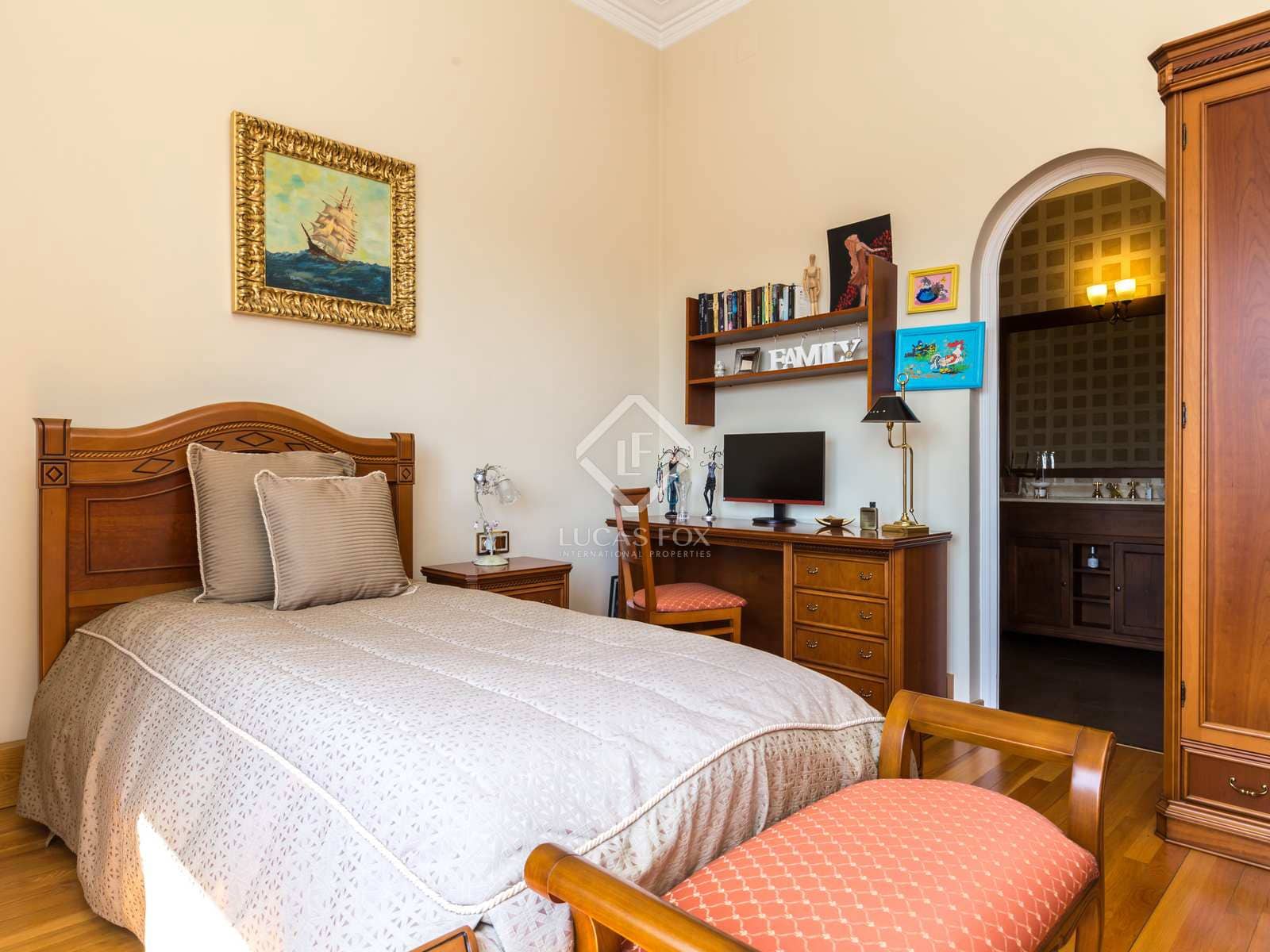 9 soveværelse Finca/Landehus til salg i Sant Just Desvern med swimmingpool garage - € 9.700.000 (Ref: 7225497)