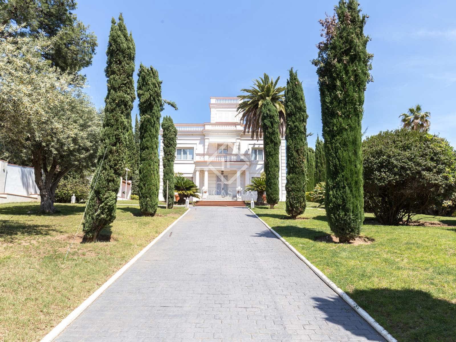 9 soveværelse Finca/Landehus til salg i Sant Just Desvern med swimmingpool garage - € 9.700.000 (Ref: 7225497)