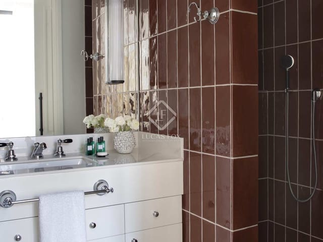 2 makuuhuone Huoneisto vuokrattavana paikassa Barcelona kaupunki - 10 000 € (Ref: 7225821)