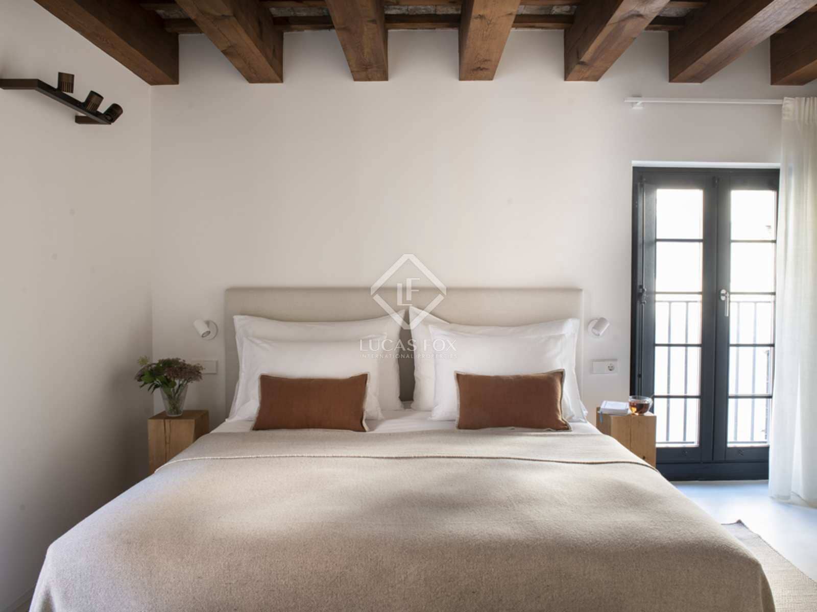 3 soveværelse Penthouse til leje i Barcelona by med swimmingpool - € 20.000 (Ref: 7225828)