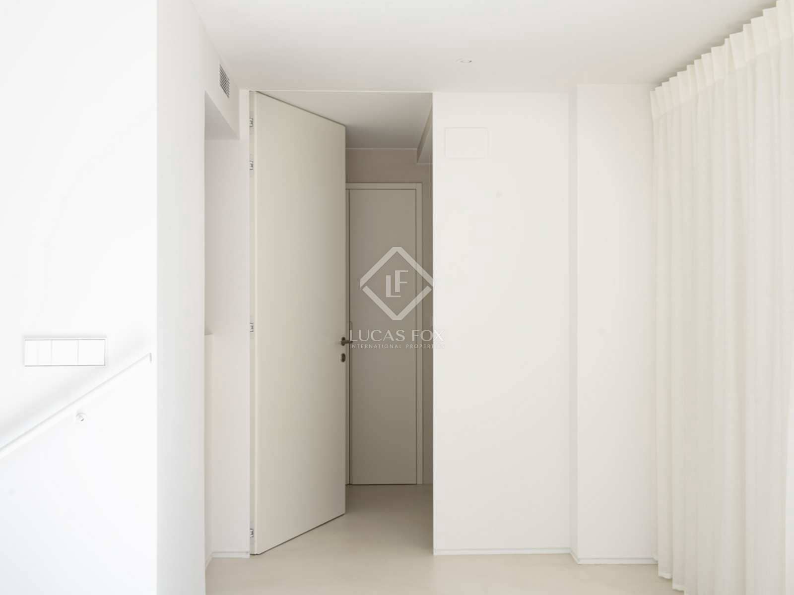 3 soveværelse Penthouse til leje i Barcelona by med swimmingpool - € 20.000 (Ref: 7225828)