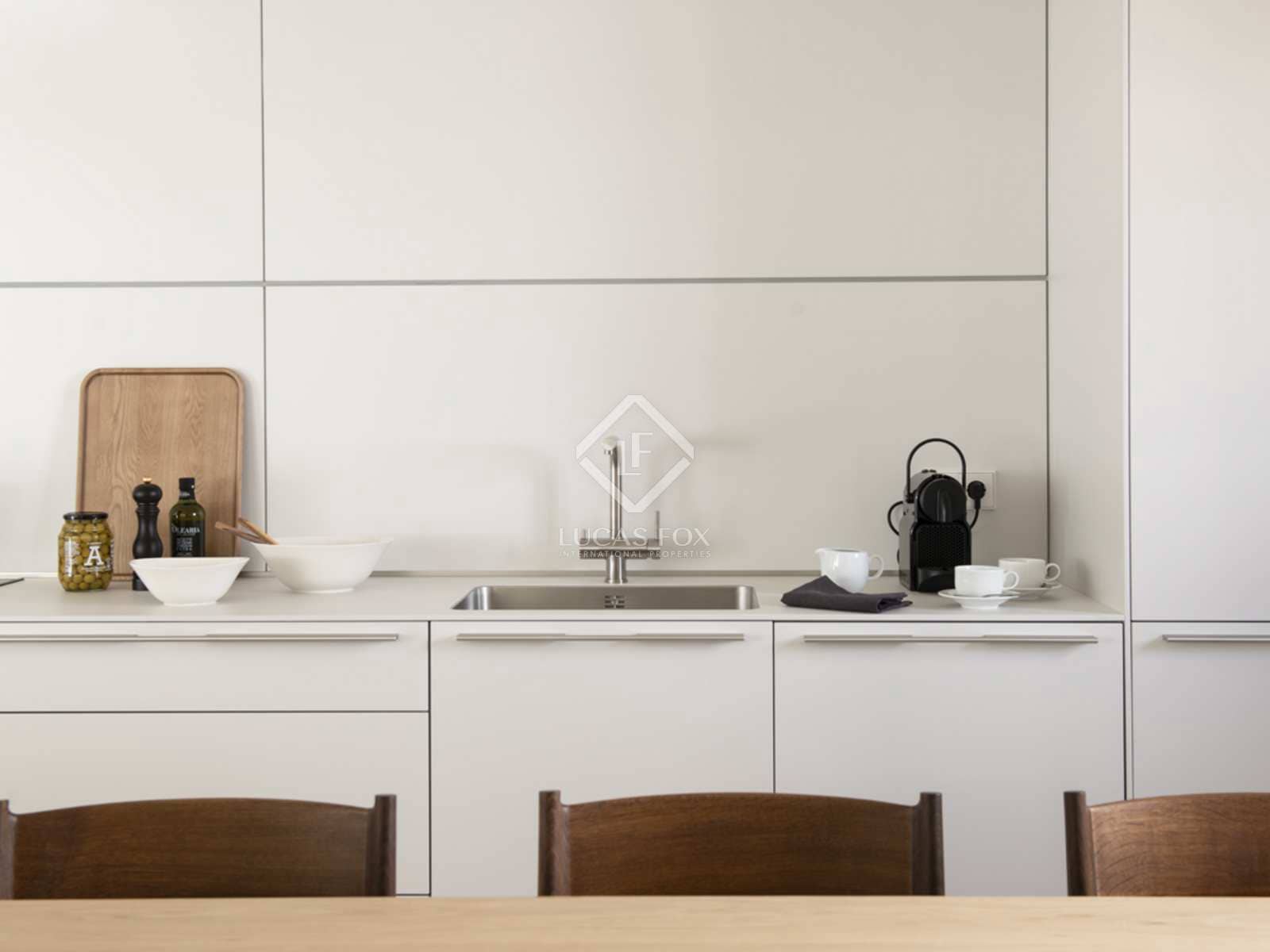 3 soveværelse Penthouse til leje i Barcelona by med swimmingpool - € 20.000 (Ref: 7225828)