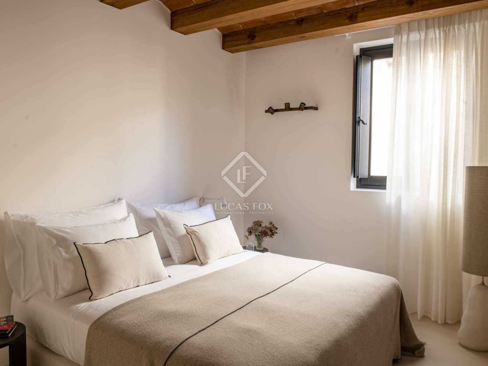 3 soveværelse Penthouse til leje i Barcelona by med swimmingpool - € 20.000 (Ref: 7225828)