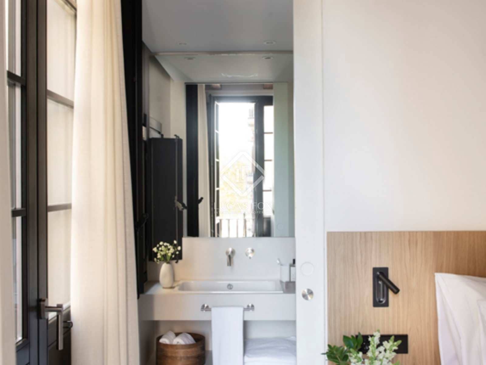 3 soveværelse Penthouse til leje i Barcelona by med swimmingpool - € 20.000 (Ref: 7225828)