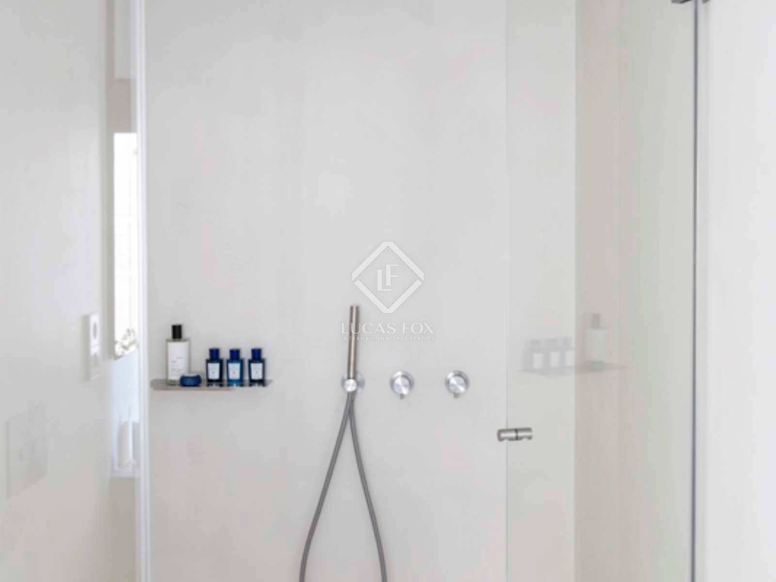 3 soveværelse Penthouse til leje i Barcelona by med swimmingpool - € 20.000 (Ref: 7225828)