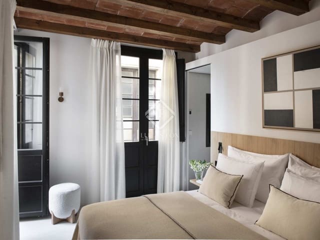 3 sovrum Lägenhet att hyra i Barcelona stad med pool - 10 000 € (Ref: 7225830)