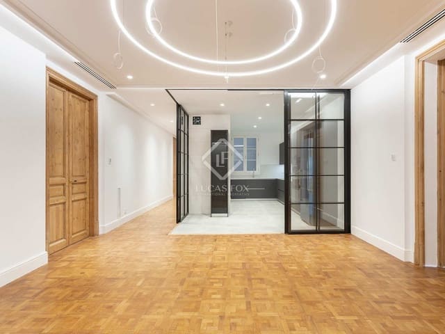 3 slaapkamer Appartement te huur in Barcelona stad - € 8.000 (Ref: 7225839)