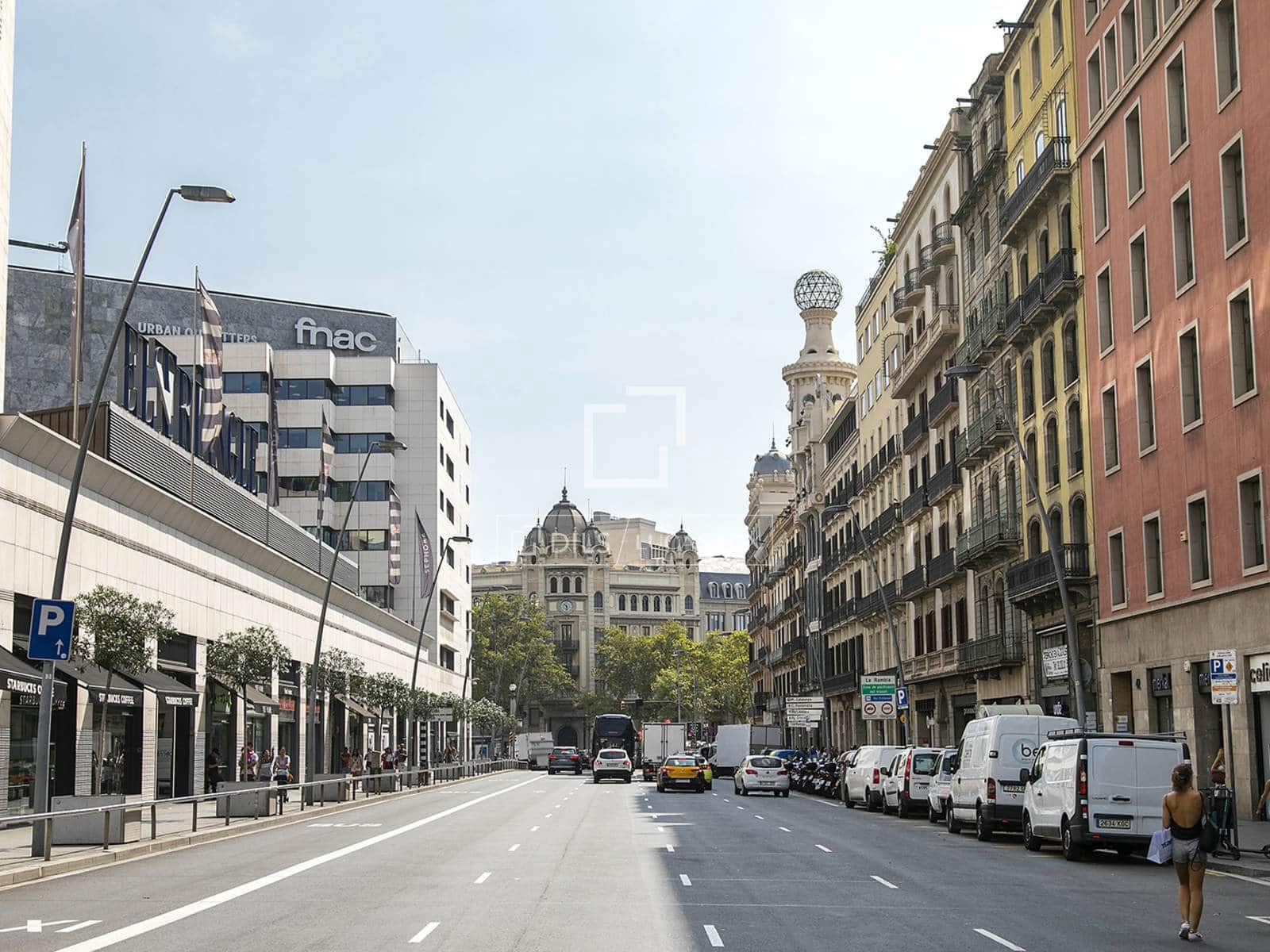 3 soveværelse Lejlighed til leje i Barcelona by - € 2.389 (Ref: 7225842)