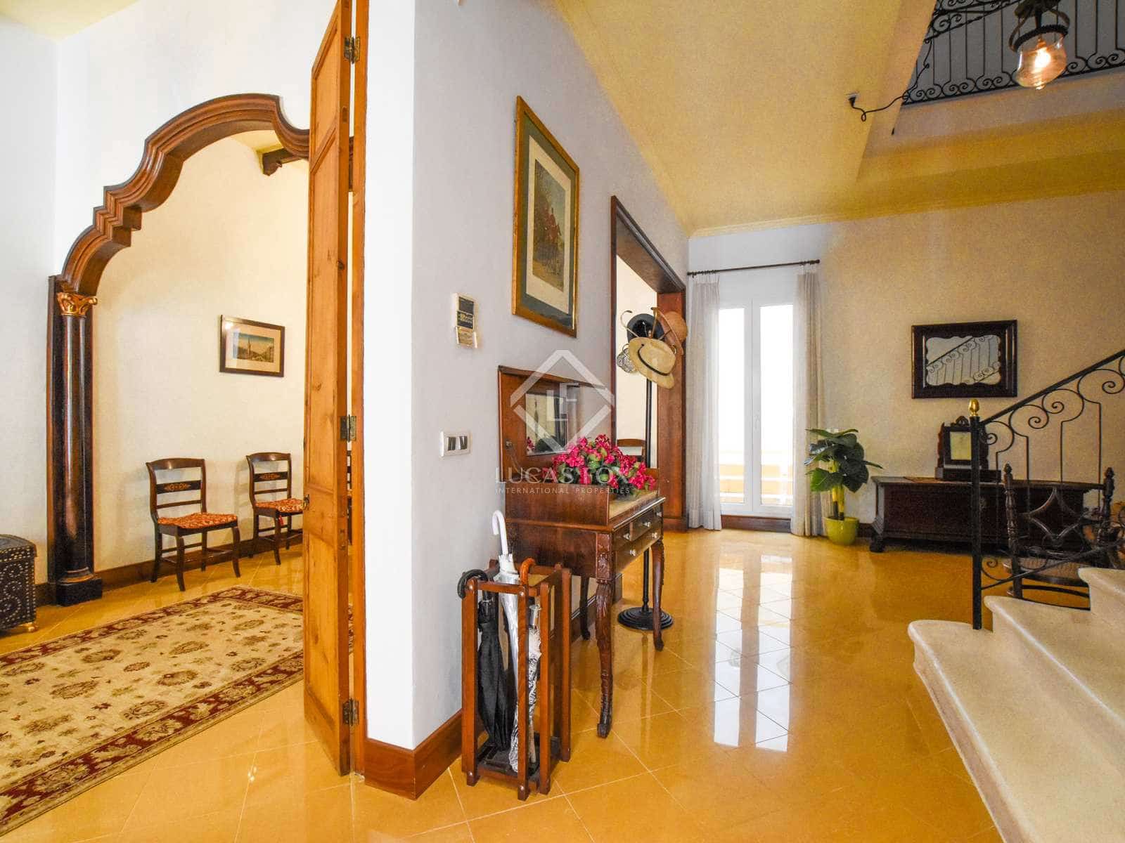 4 bedroom Villa for rent in Ciutadella de Menorca - € 2,000 (Ref: 7225889)