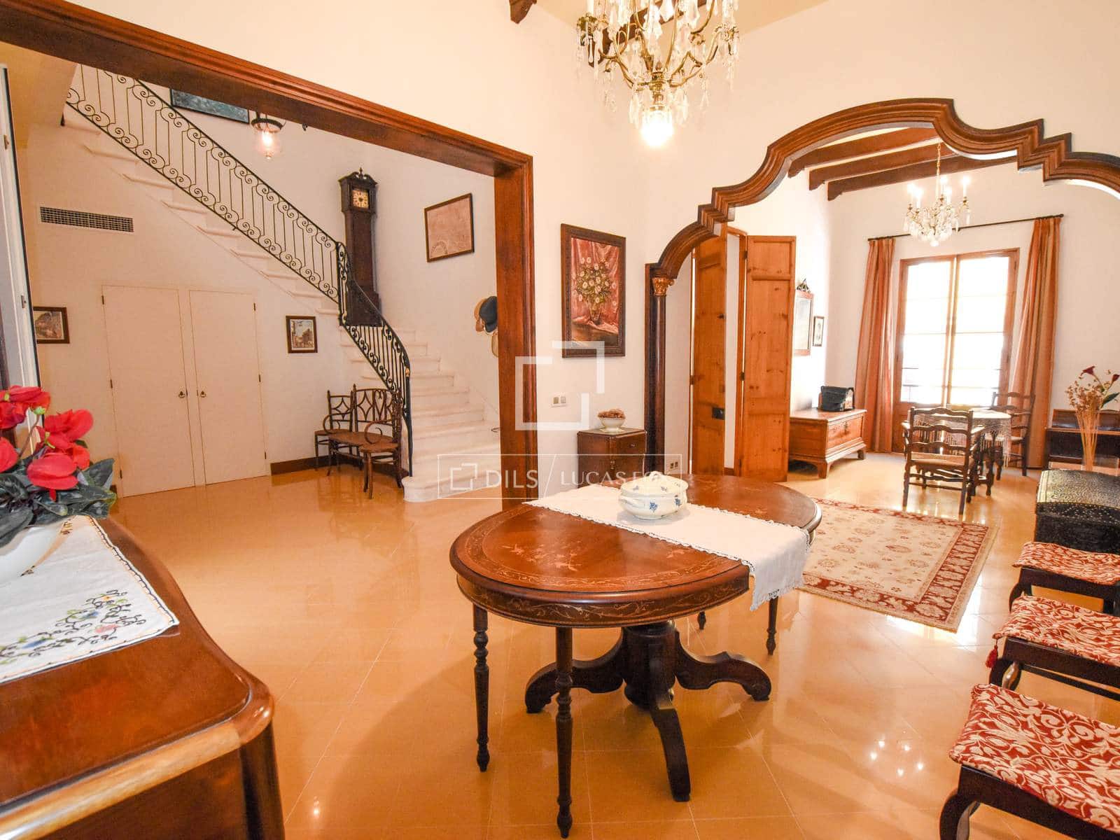 4 bedroom Villa for rent in Ciutadella de Menorca - € 2,000 (Ref: 7225889)