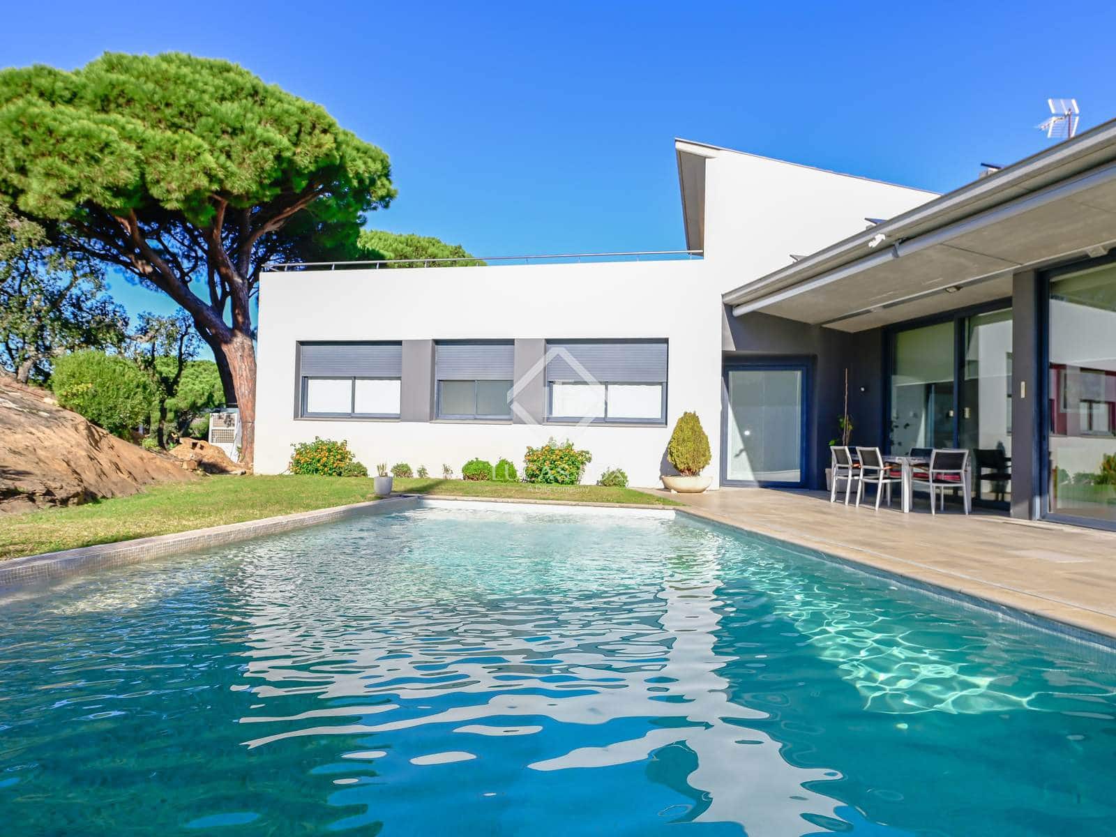 5 soverom Villa til salgs i Sant Feliu de Guixols med svømmebasseng garasje - € 1 575 000 (Ref: 7225897)