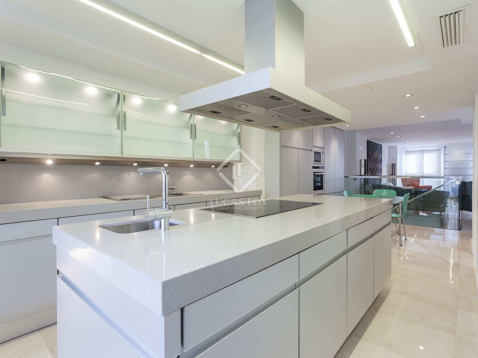 3 sovrum Takvåning att hyra i Valencia stad - 4 500 € (Ref: 7225917)