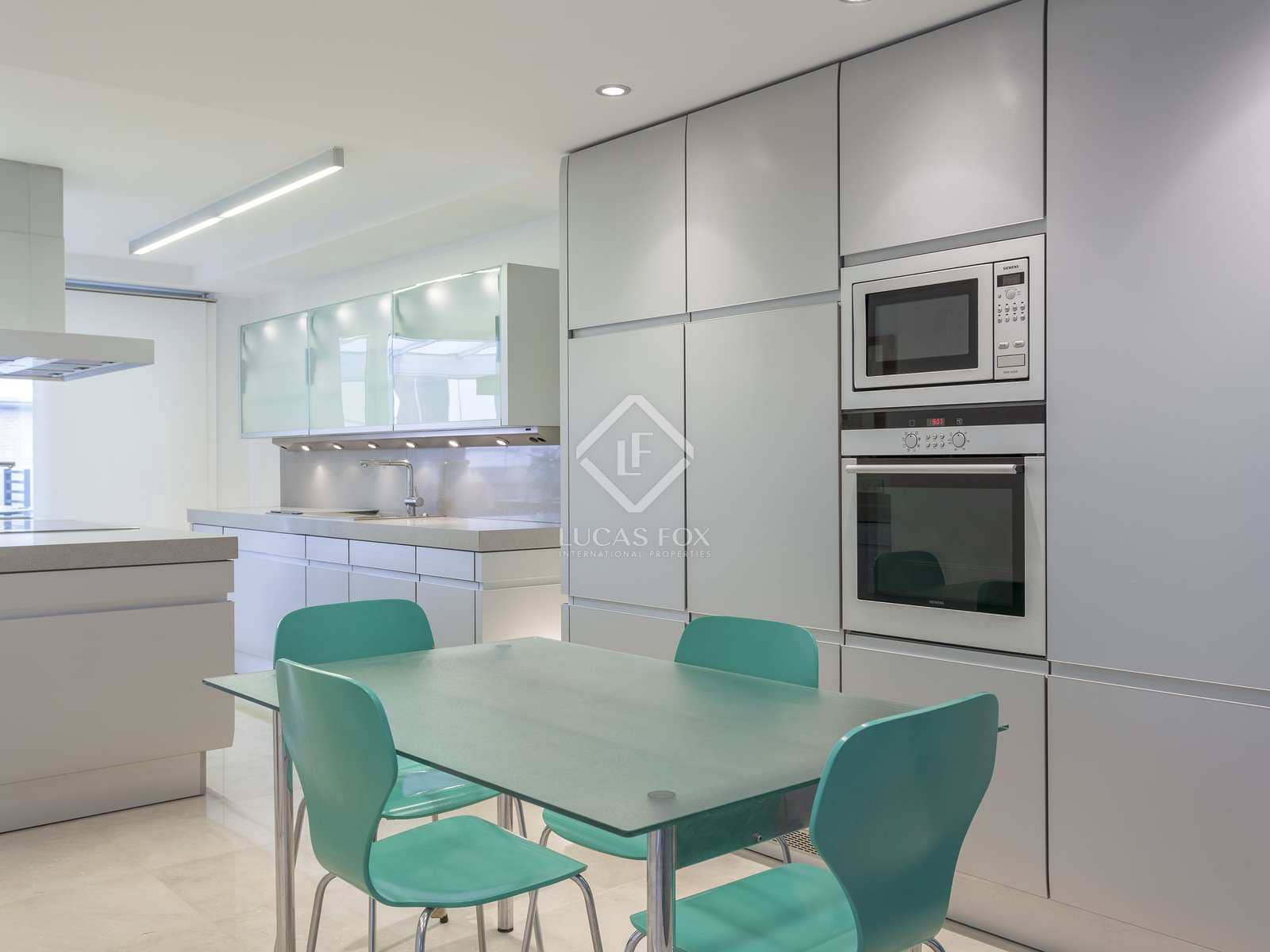 3 sovrum Takvåning att hyra i Valencia stad - 4 500 € (Ref: 7225917)