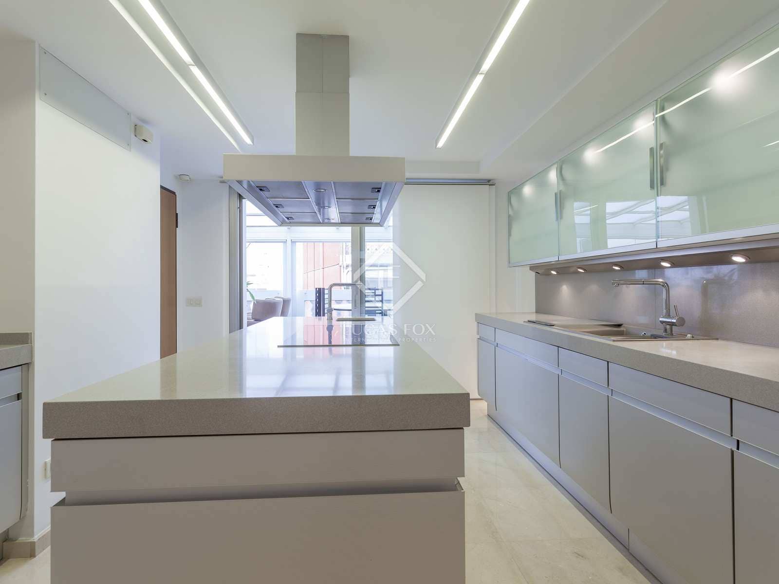 3 sovrum Takvåning att hyra i Valencia stad - 4 500 € (Ref: 7225917)