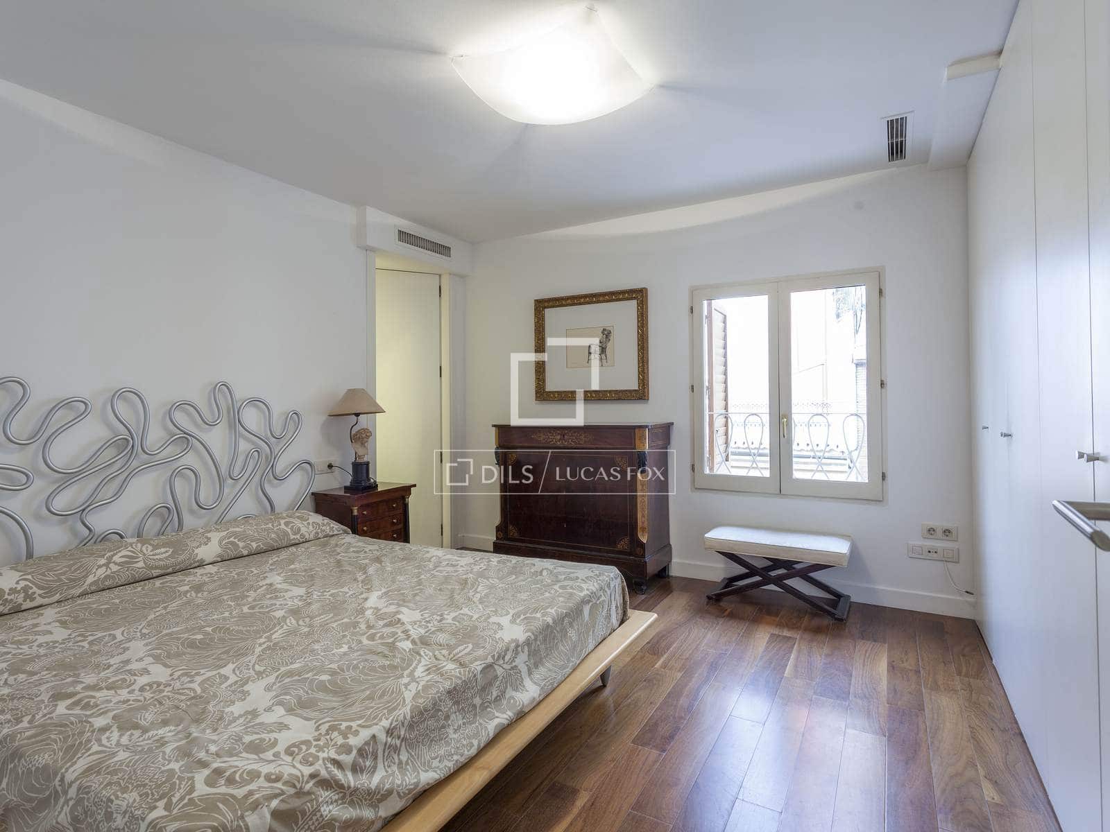 3 sovrum Takvåning att hyra i Valencia stad - 4 500 € (Ref: 7225917)