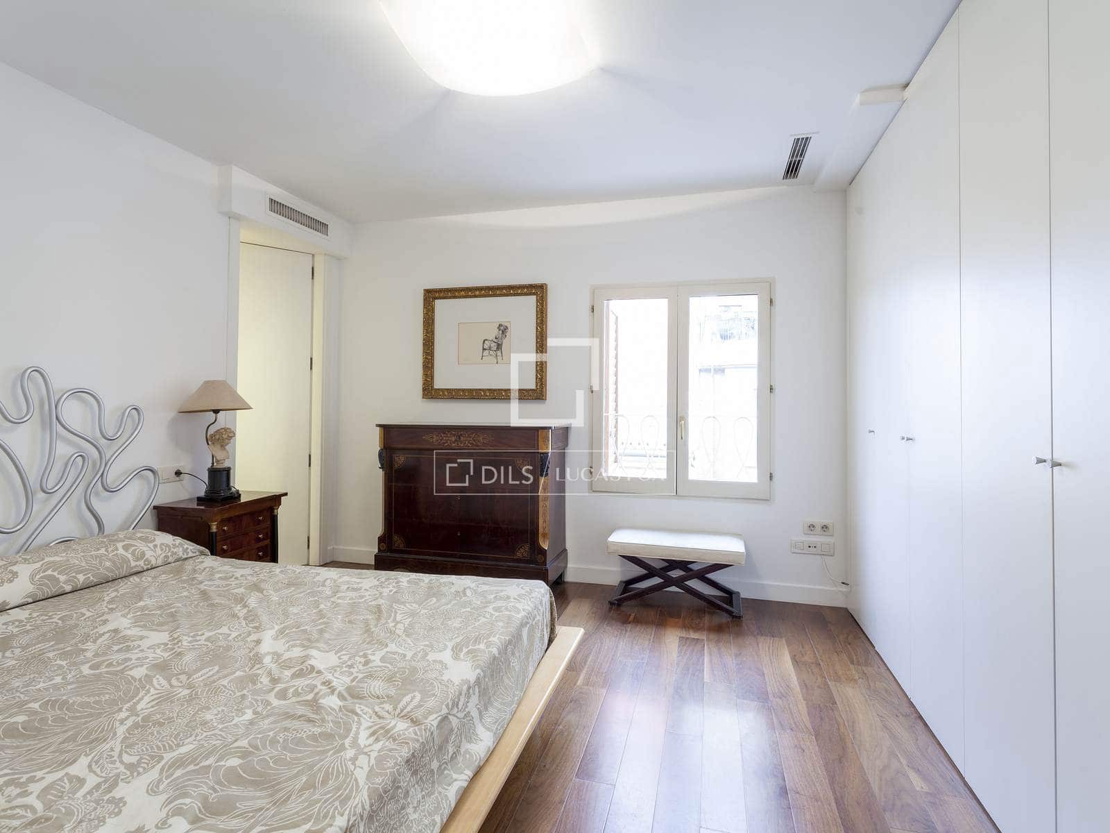 3 sovrum Takvåning att hyra i Valencia stad - 4 500 € (Ref: 7225917)