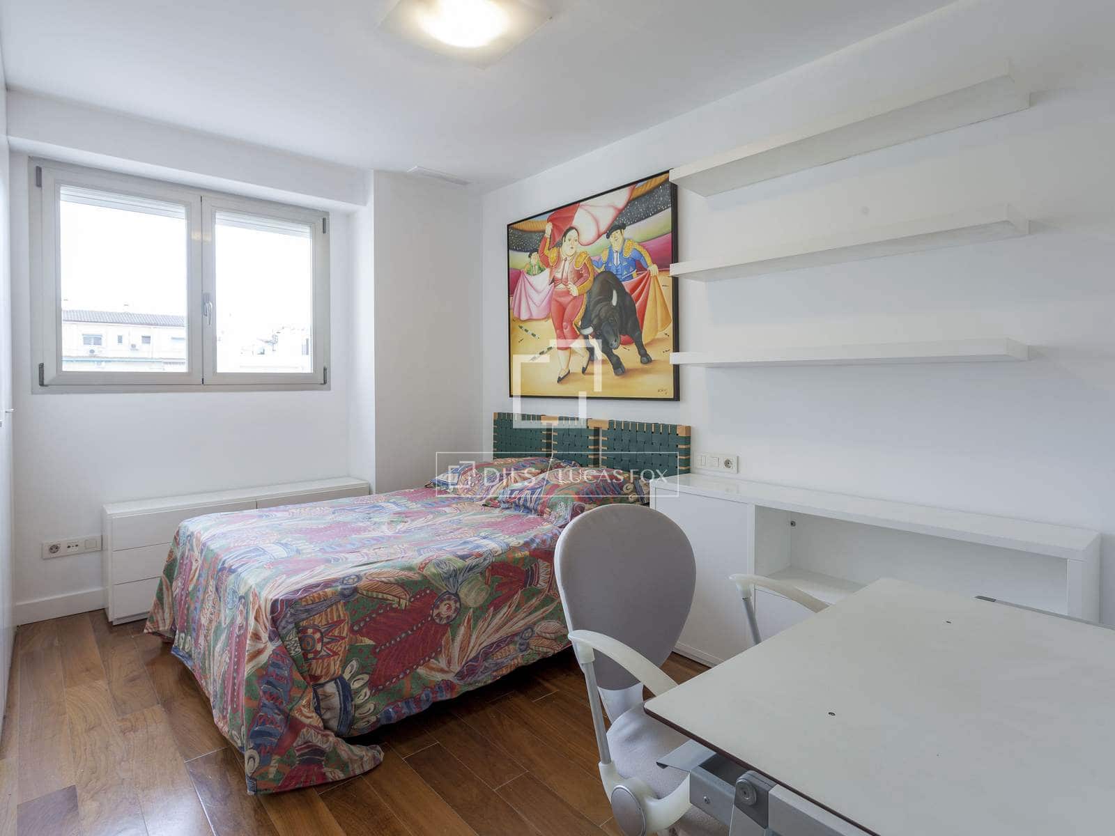 3 sovrum Takvåning att hyra i Valencia stad - 4 500 € (Ref: 7225917)