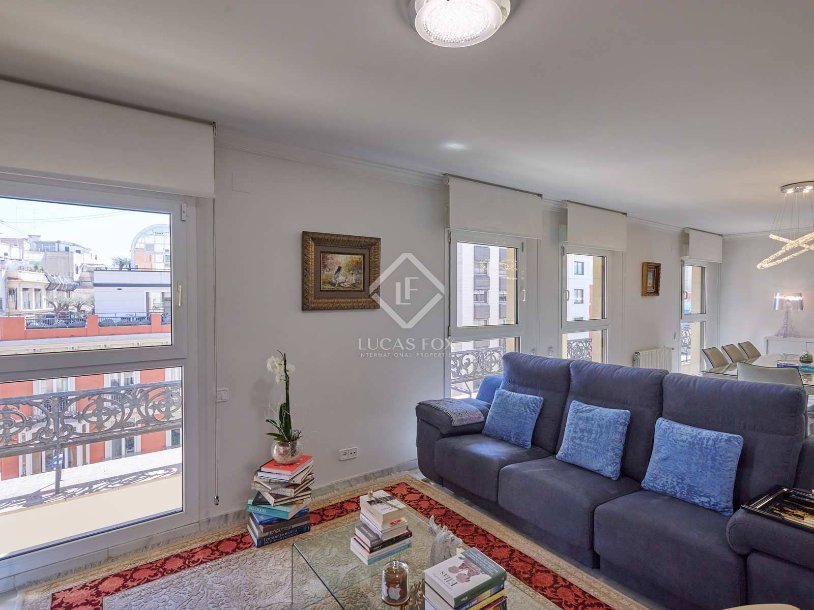 4 sypialnia Apartament do wynajęcia w Miasto Walencja z garażem - 3 200 € (Ref: 7225920)