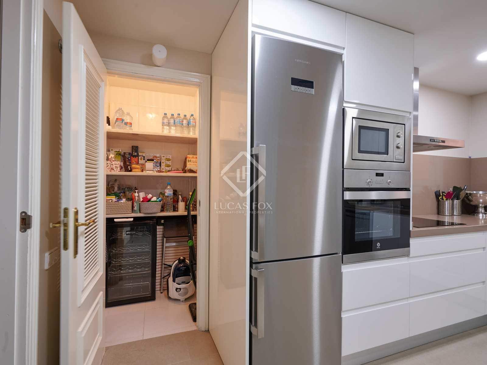 4 sypialnia Apartament do wynajęcia w Miasto Walencja z garażem - 3 200 € (Ref: 7225920)