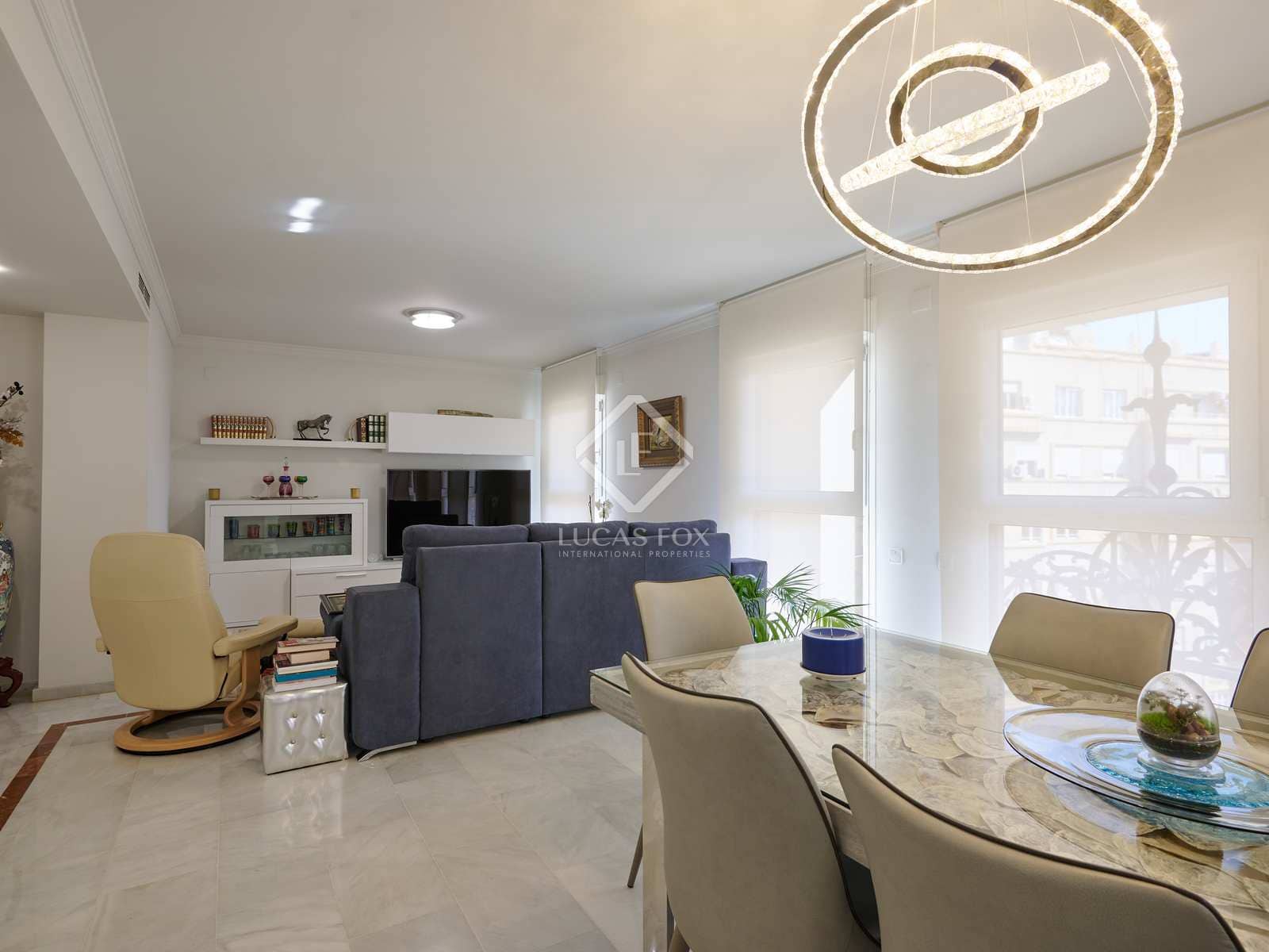 4 sypialnia Apartament do wynajęcia w Miasto Walencja z garażem - 3 200 € (Ref: 7225920)