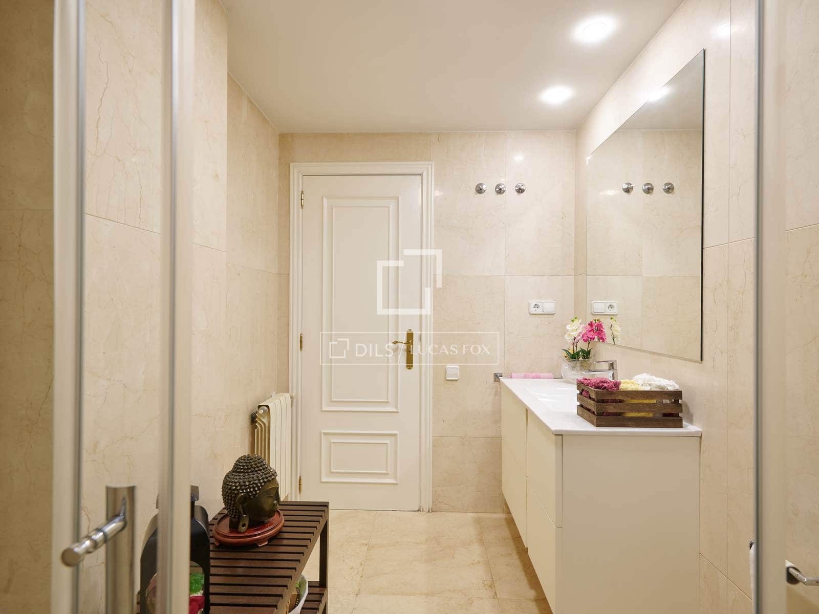 4 sypialnia Apartament do wynajęcia w Miasto Walencja z garażem - 3 200 € (Ref: 7225920)