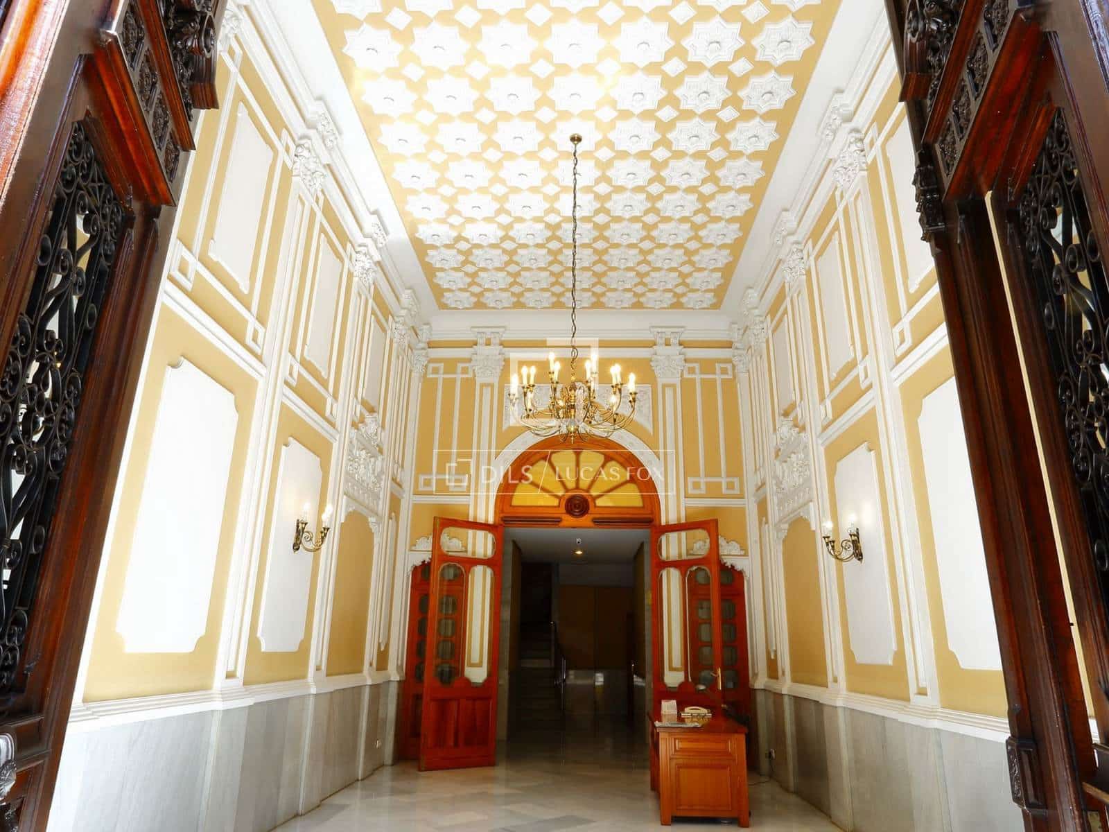 4 sypialnia Apartament do wynajęcia w Miasto Walencja z garażem - 3 200 € (Ref: 7225920)