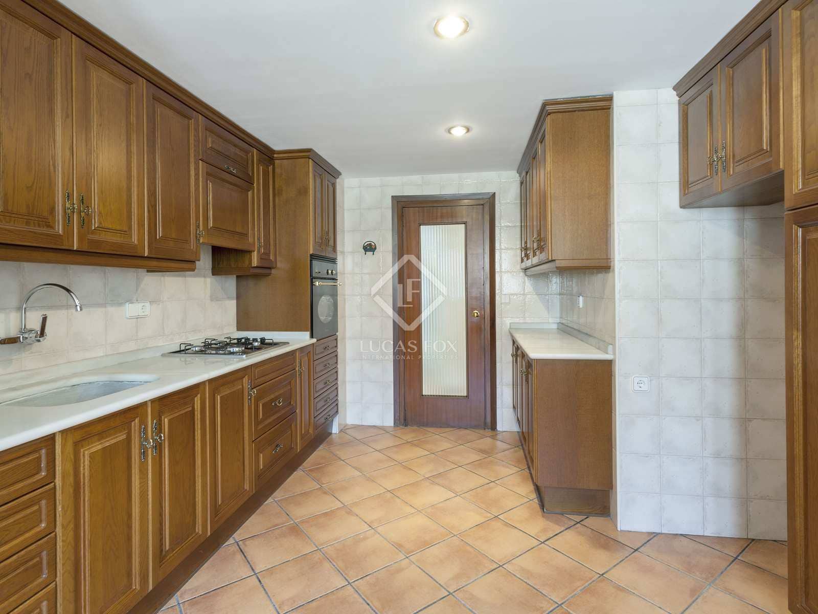 4 sovrum Lägenhet att hyra i Valencia stad - 2 500 € (Ref: 7225925)