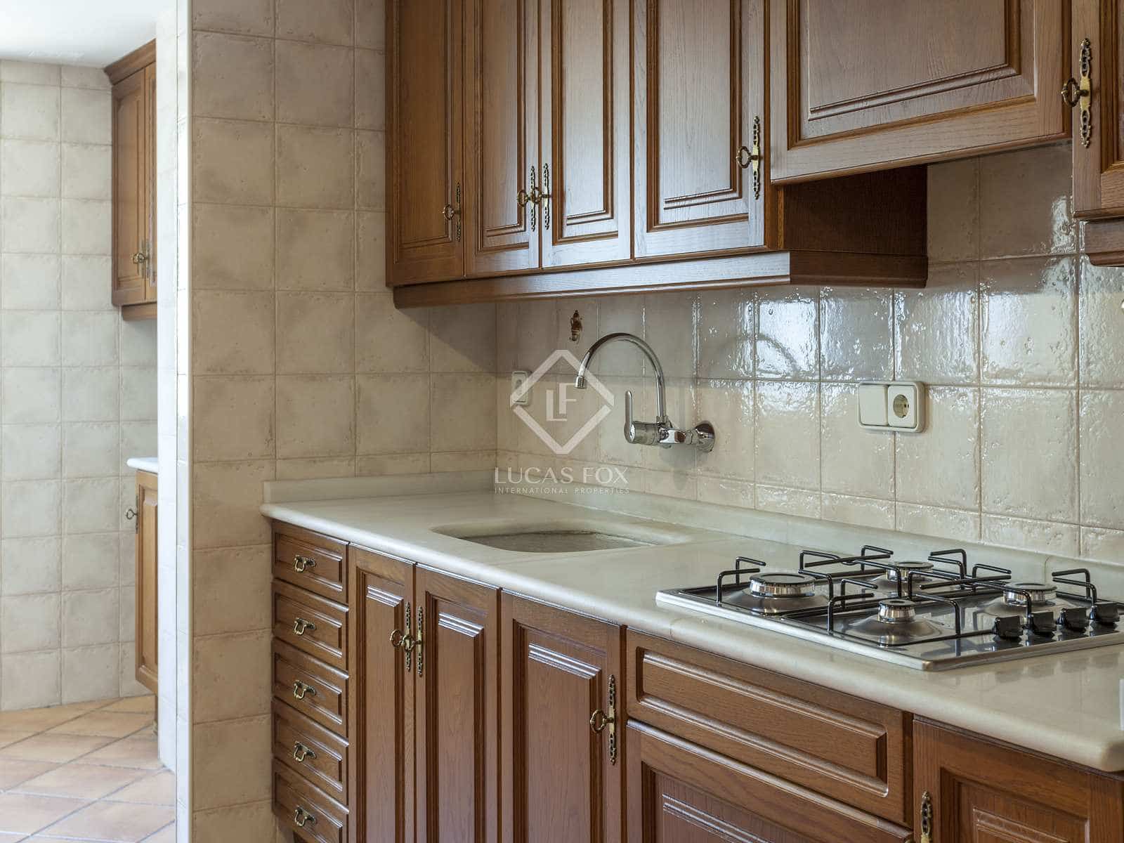 4 sovrum Lägenhet att hyra i Valencia stad - 2 500 € (Ref: 7225925)