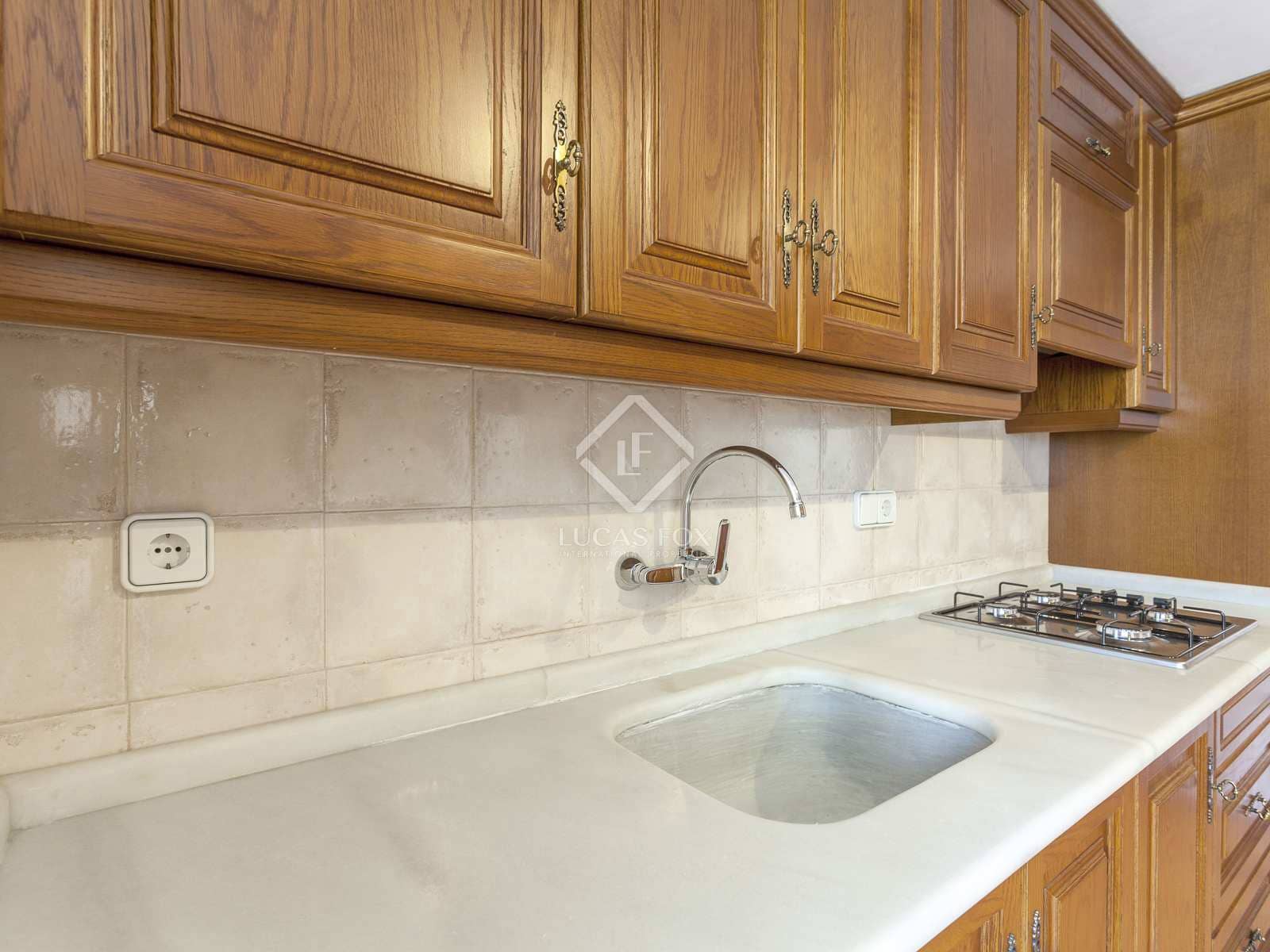 4 sovrum Lägenhet att hyra i Valencia stad - 2 500 € (Ref: 7225925)