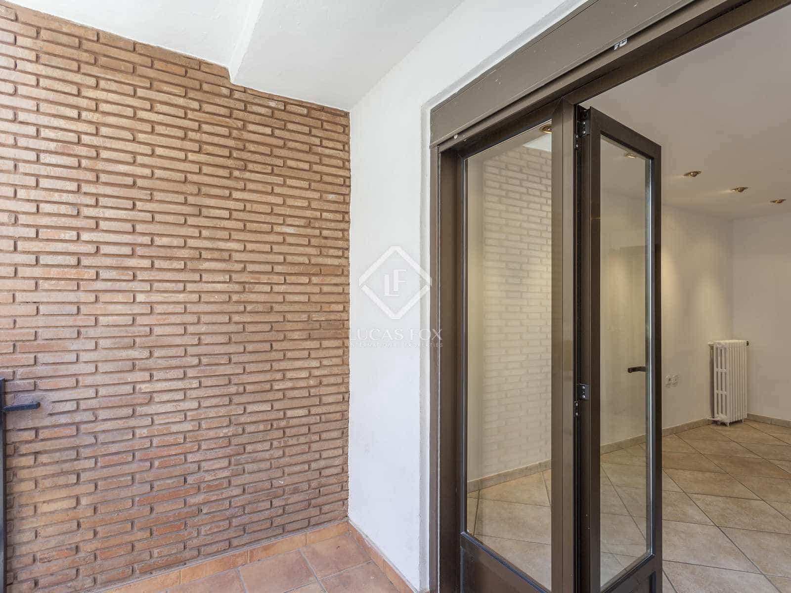 4 sovrum Lägenhet att hyra i Valencia stad - 2 500 € (Ref: 7225925)