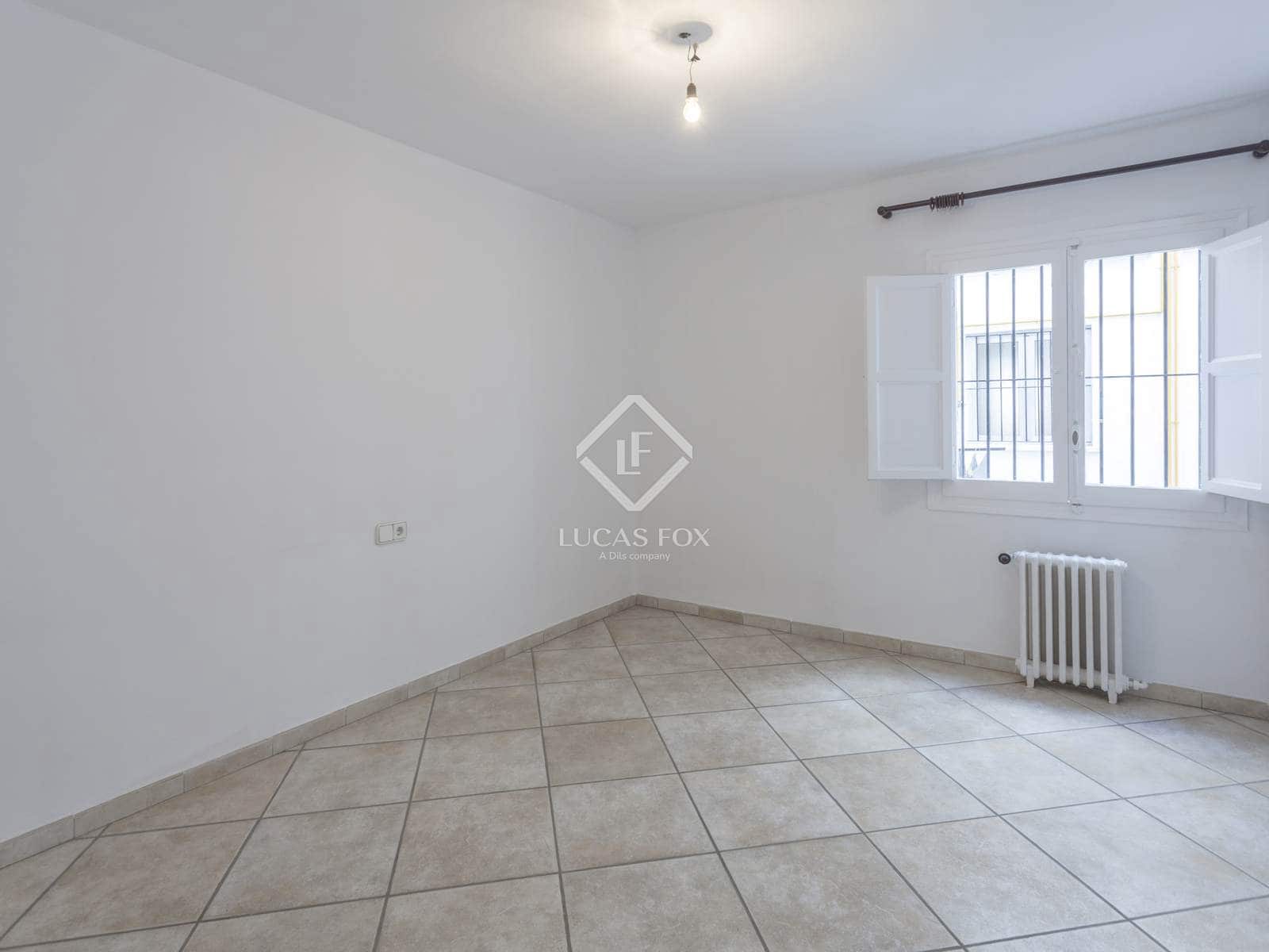 4 sovrum Lägenhet att hyra i Valencia stad - 2 500 € (Ref: 7225925)